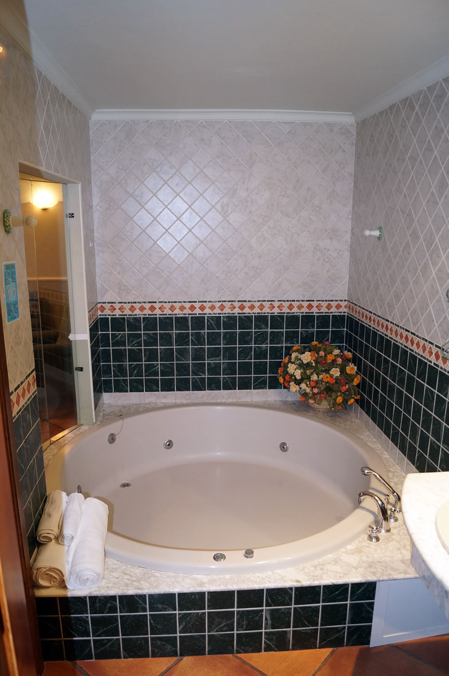 habitacion-suite-jacuzzi-05