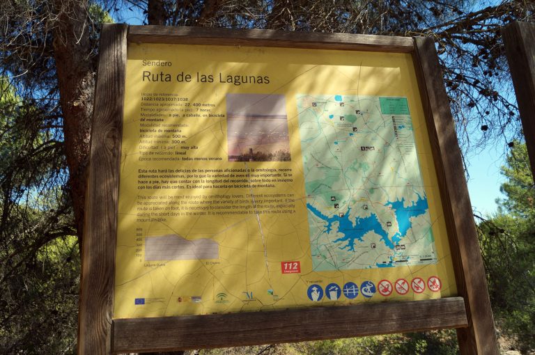 Sendero Ruta de las Lagunas junto al Hotel Mesón La Posada del Conde, para los amantes del senderismo y la bicicleta de montaña