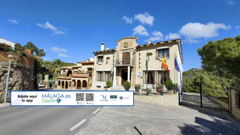 Hotel Mesón La Posada del Conde con Málaga Destino