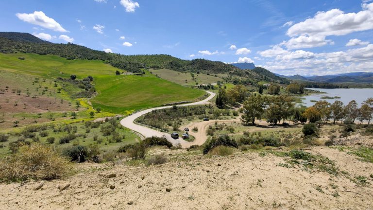 Las últimas lluvias cambian radicalmente el aspecto de El Chorro y el entorno de El Caminito del Rey