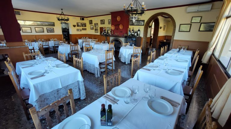 Oferta de empleo: Camarero para Mesón Restaurante La Posada del Conde