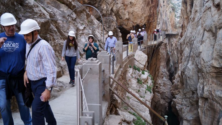 En Hotel Mesón La Posada del Conde ya disponemos de entradas para visitar El Caminito del Rey hasta Marzo de 2023