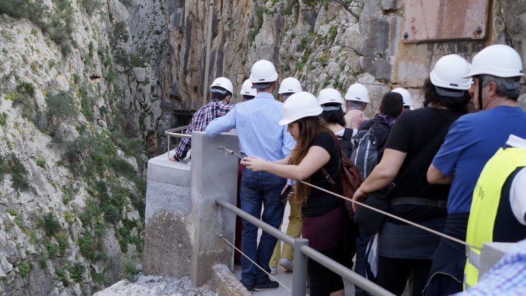 La entrada a El Caminito del Rey se encuentra muy cerca de nuestro Hotel.