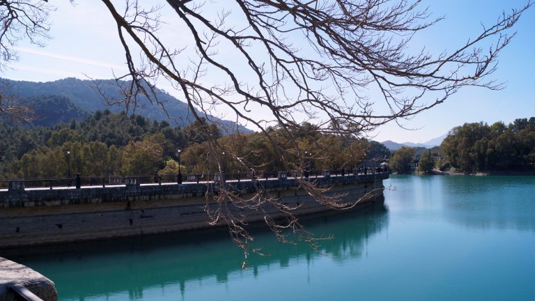 Vista del embalse Conde de Gualdahorce.