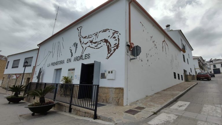 Cueva de Ardales, un museo de pintura rupuestre muy cerca de nuestro Hotel La Posada del Conde